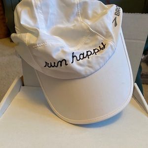 Brooks Run Happy Hat.